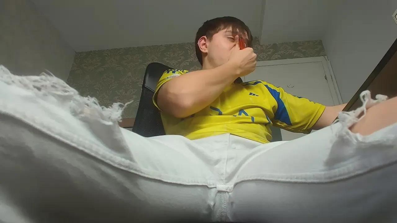 Offline FelixStark on Cam4