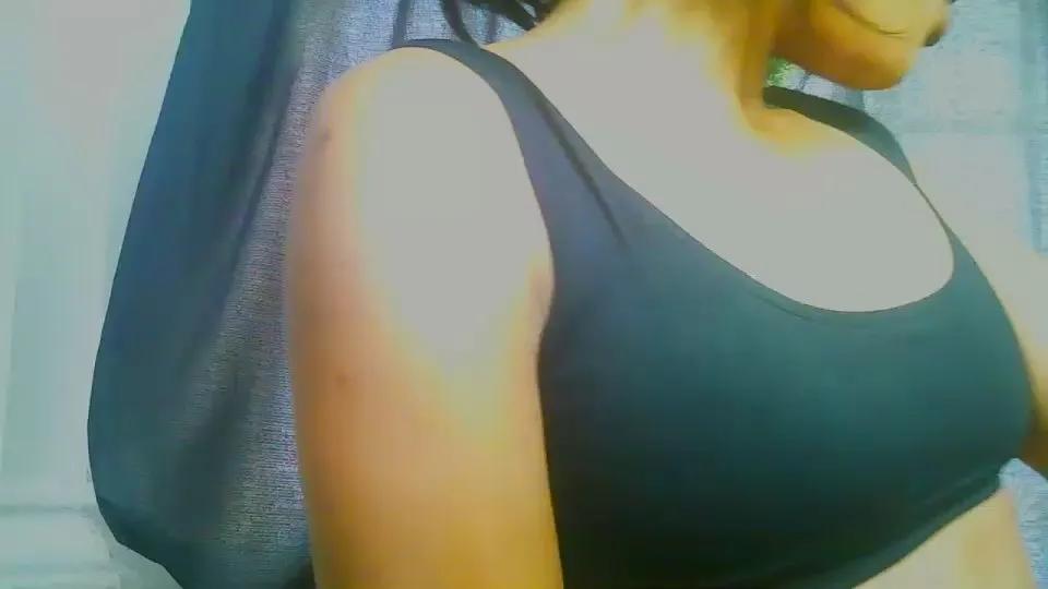 Offline Freakynaughtxx on Cam4