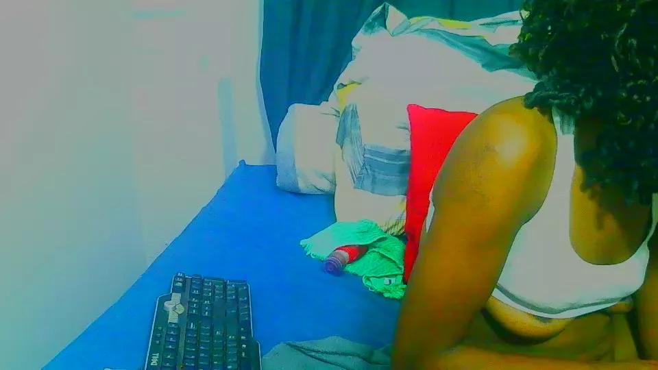 Offline Freakynaughtxx on Cam4