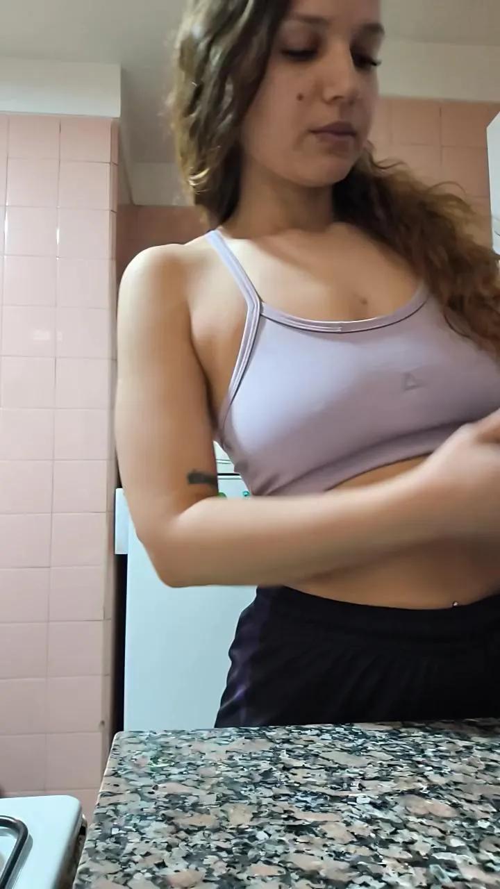 Offline Galaxiaa23 on Cam4