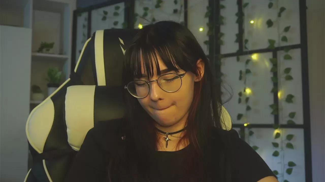 Offline GaynaAmber on Cam4