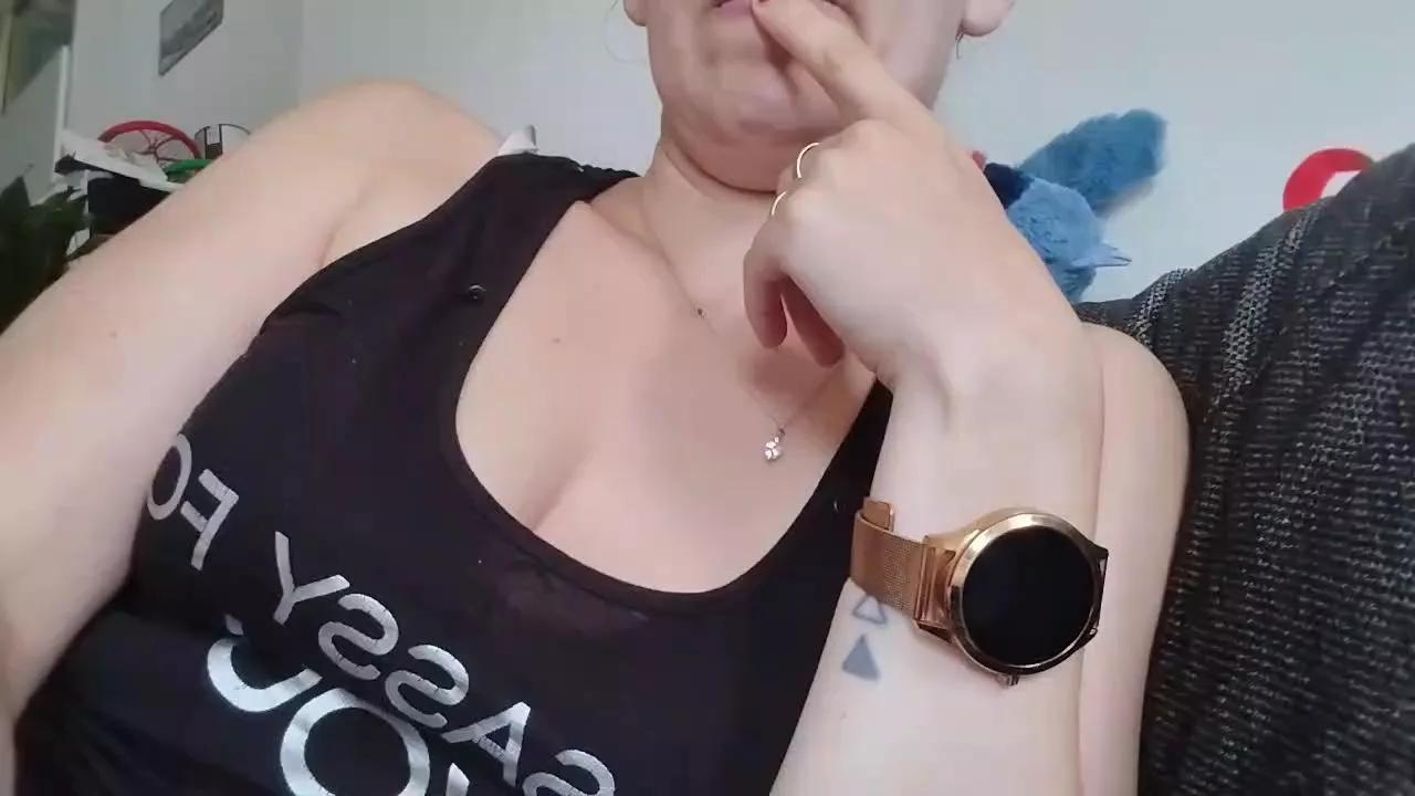 Offline girl296 on Cam4