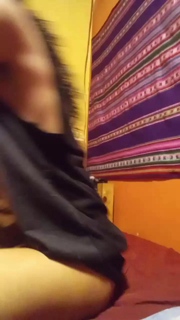 Offline girlerotic4 on Cam4