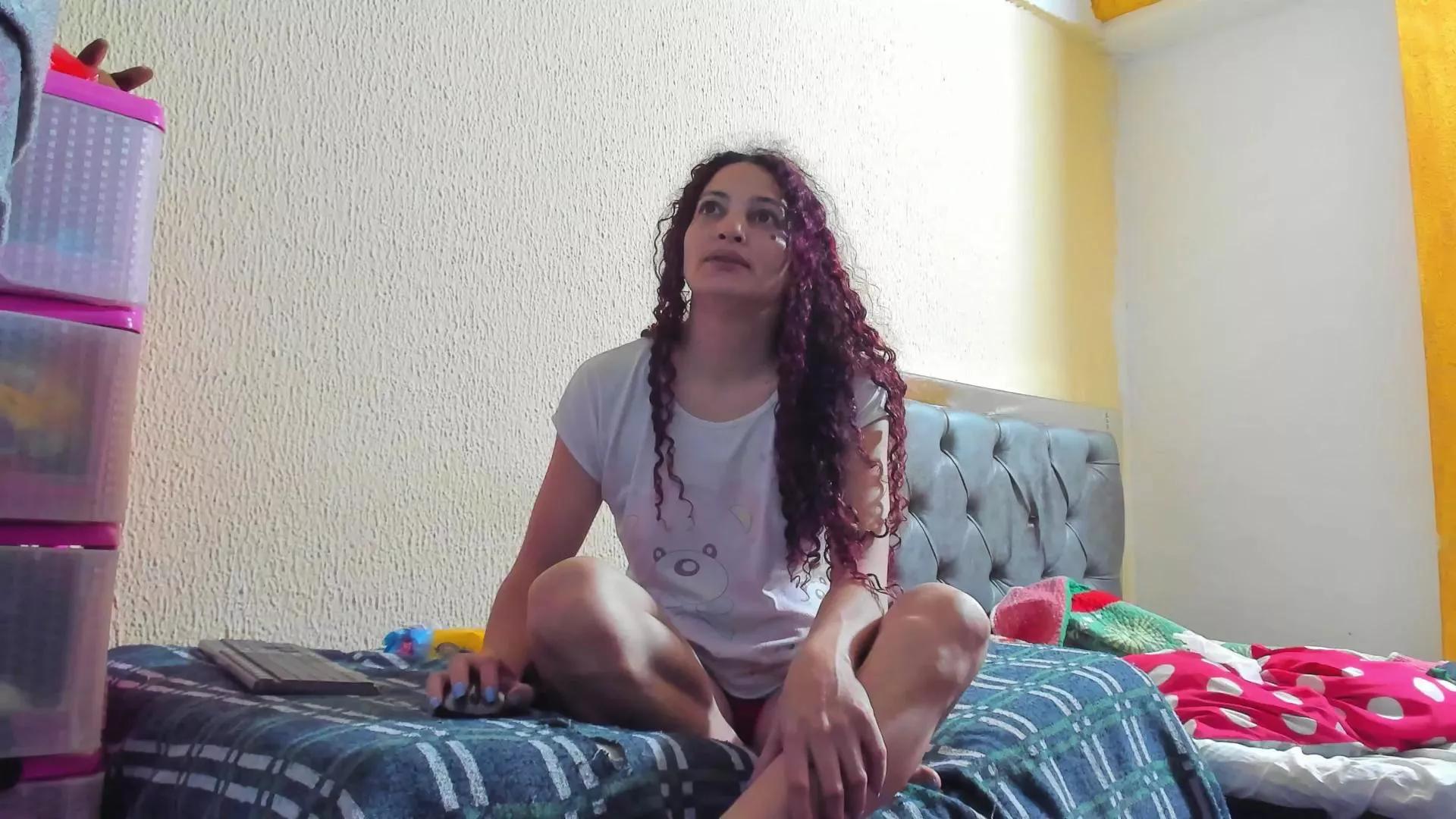 Offline glenda_ray on Cam4