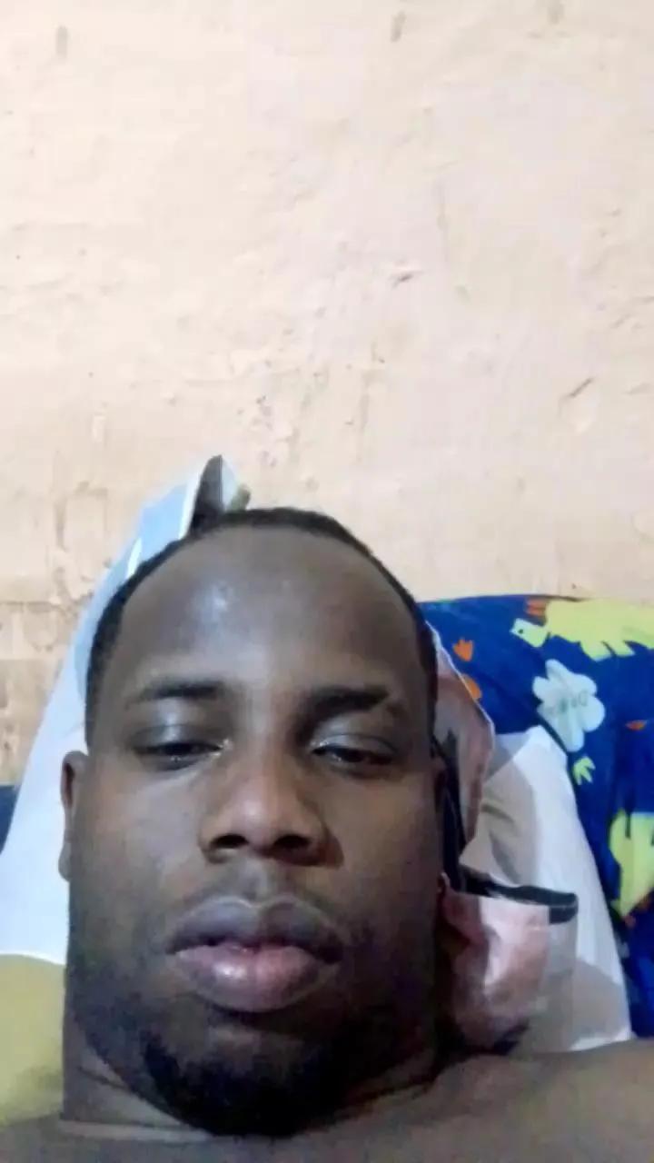 Offline gustavo3026 on Cam4