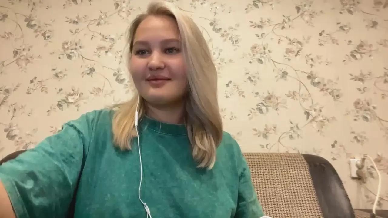 Offline HarriettDruck on Cam4