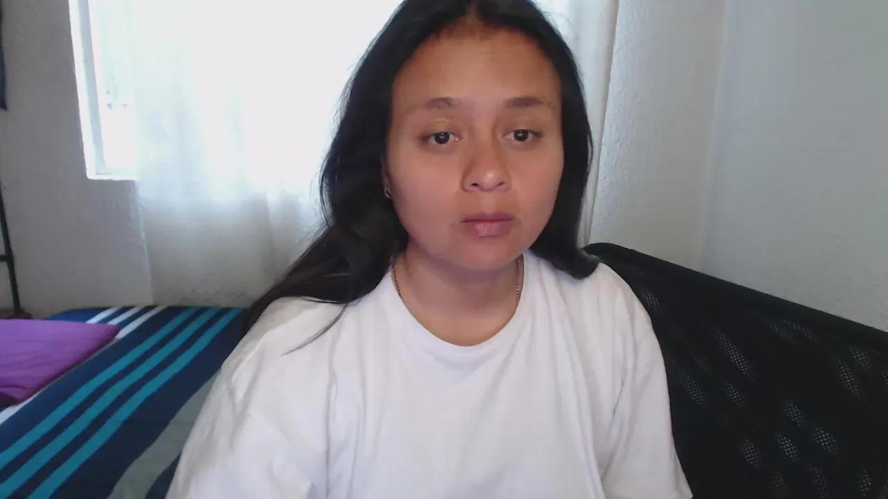 Offline hidden_passion1 on Cam4