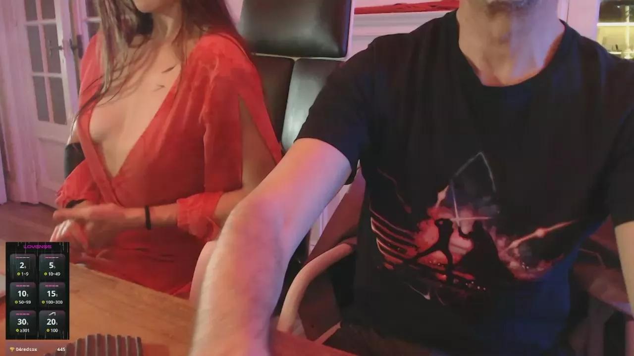 Offline hkatytits on Cam4