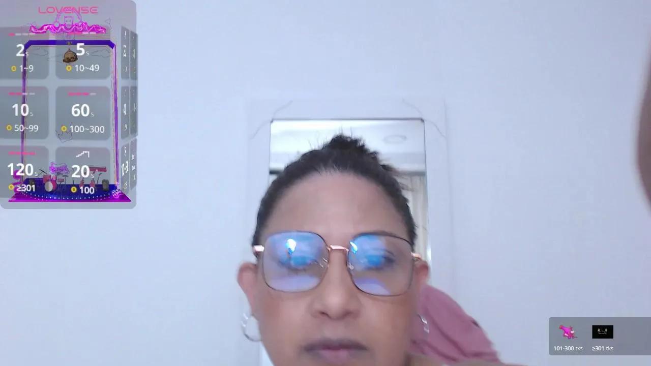 Offline HotMilfSquirt on Cam4