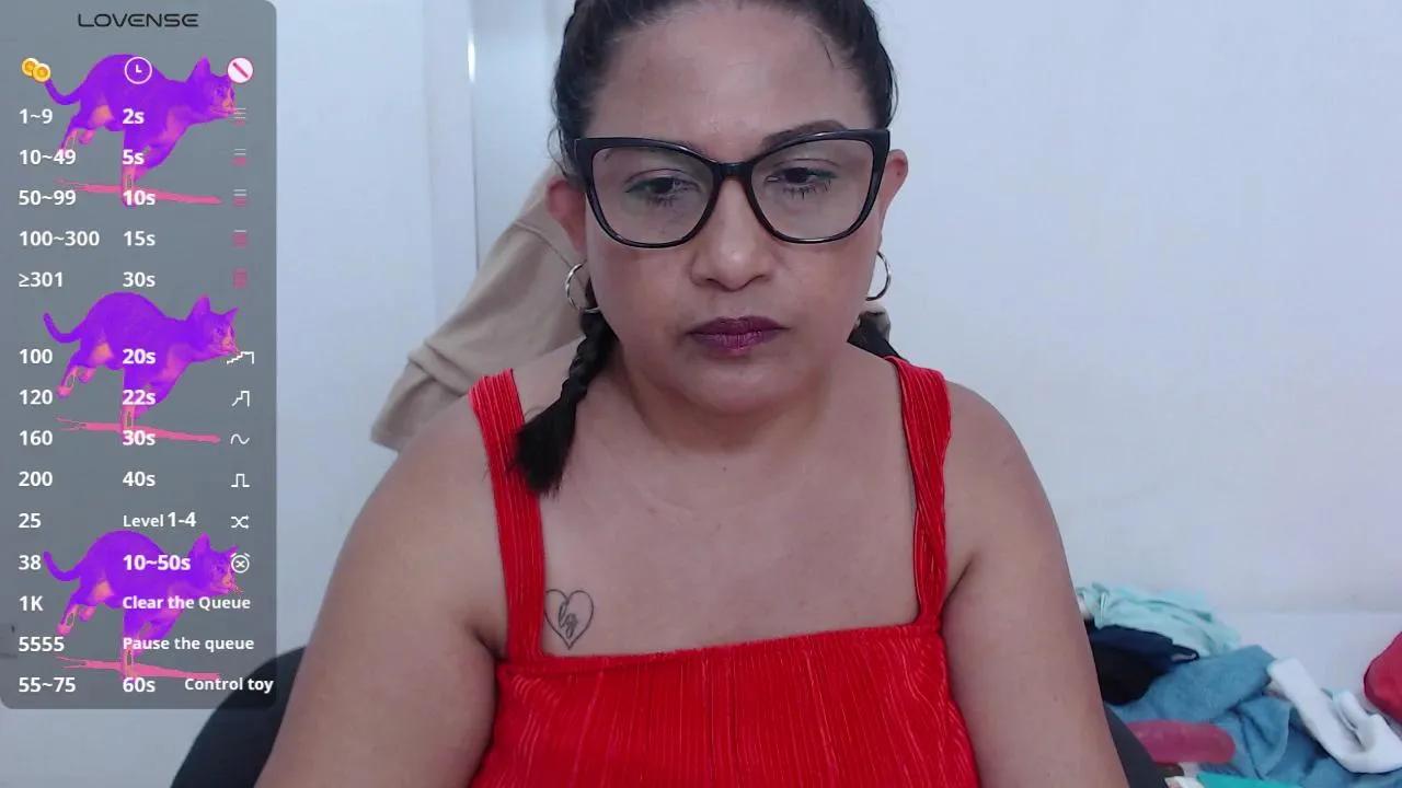 Offline HotMilfSquirt on Cam4