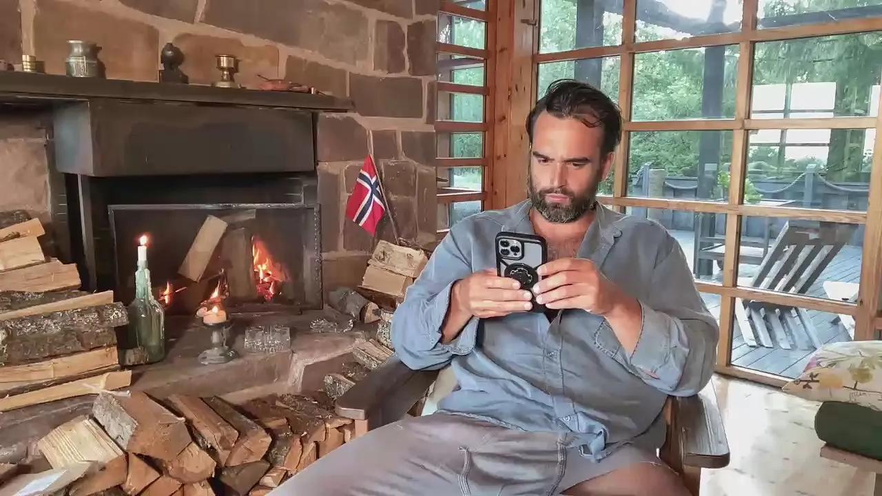 Offline HotSculptor on Cam4