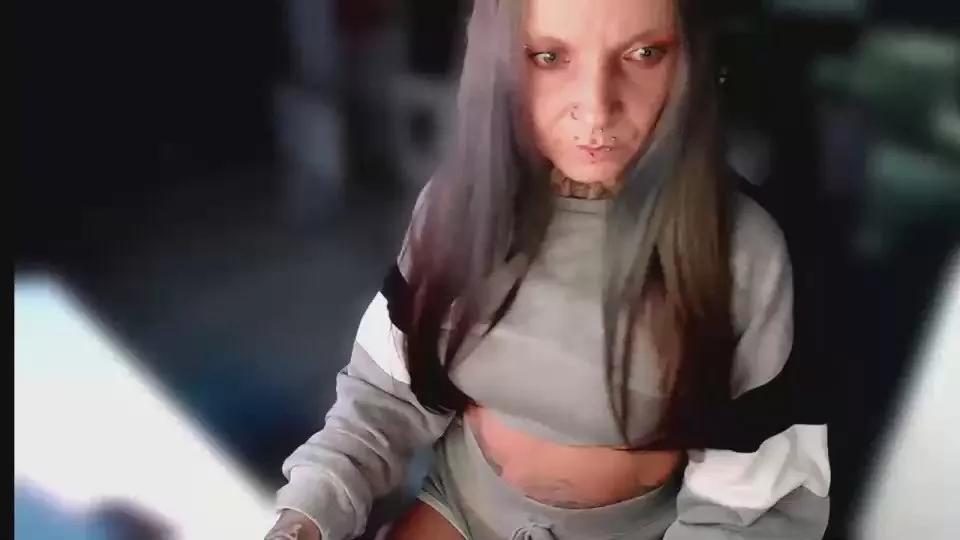 Offline InesDesire on Cam4