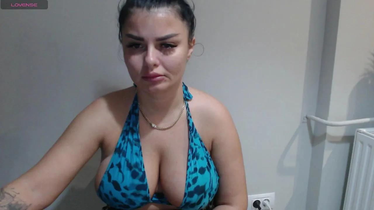 Offline Issabella18 on Cam4