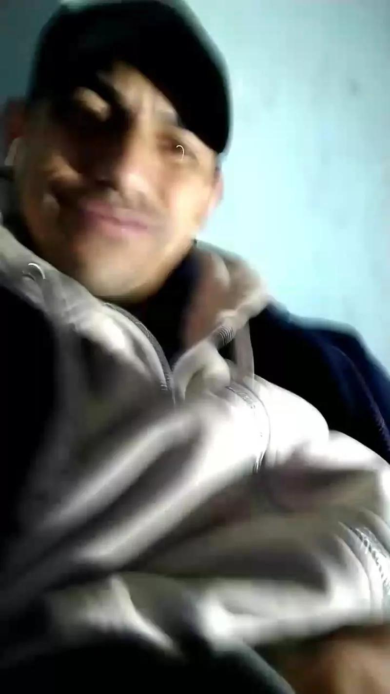 Offline J0044KINALEXIS on Cam4