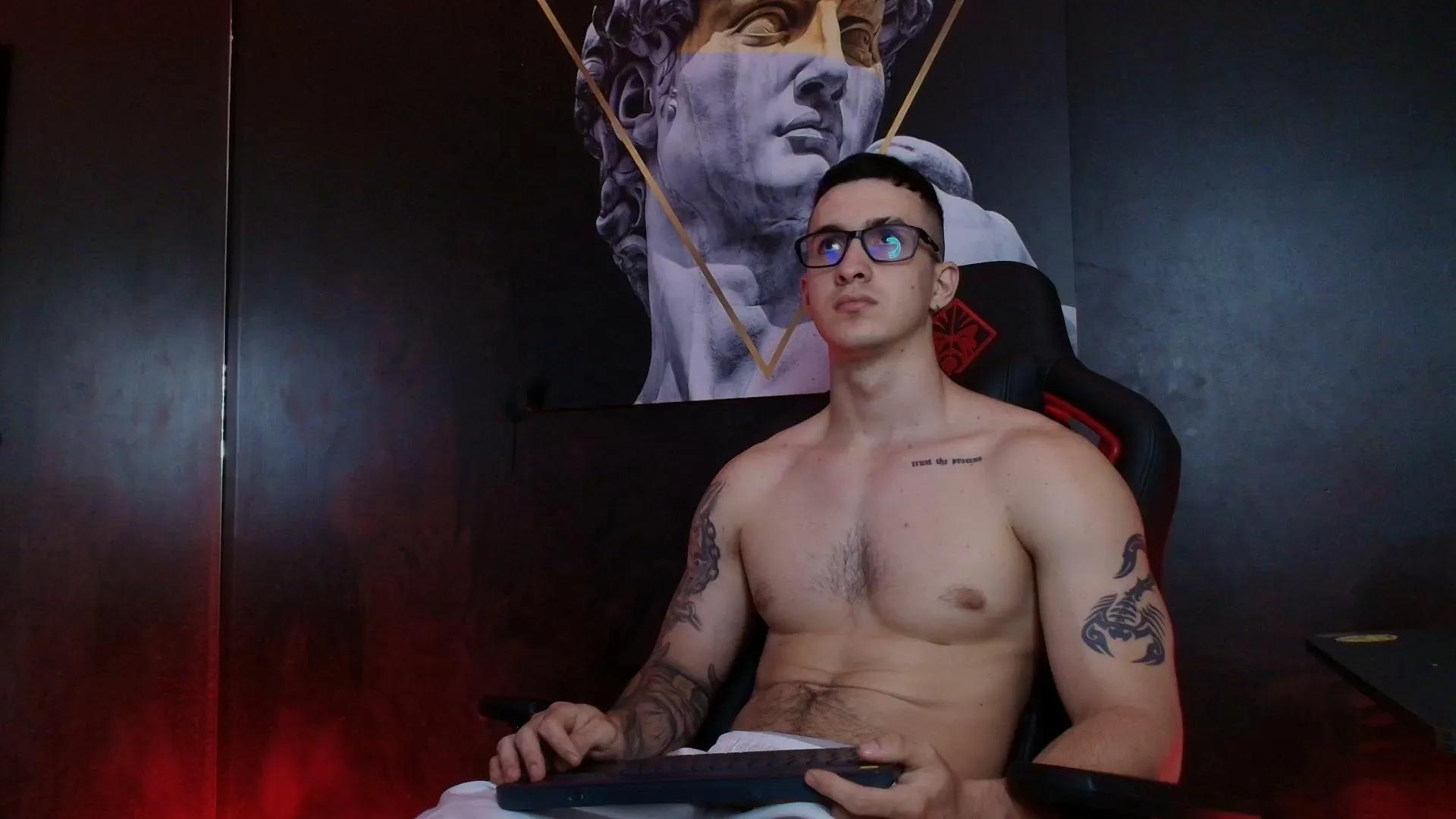 Offline JacksonOlsenn on Cam4