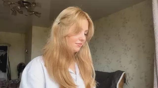 Offline JessikaManon on Cam4