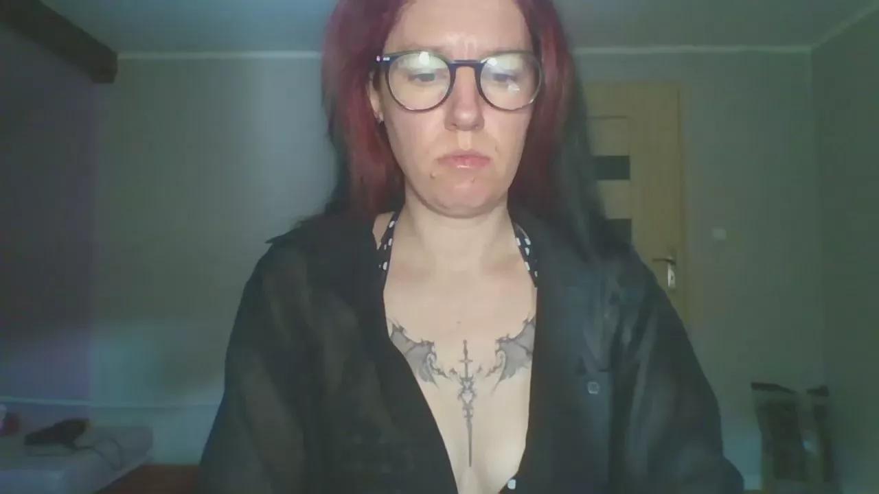 Offline JudyHypnotic on Cam4
