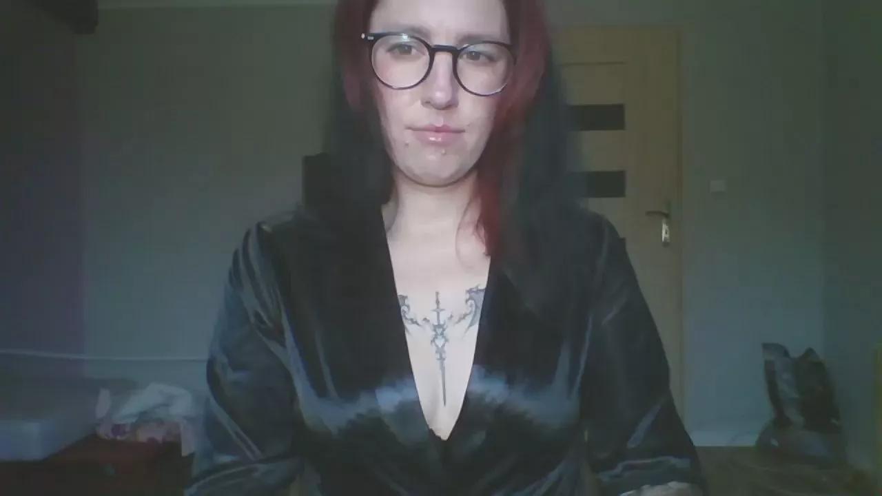 Offline JudyHypnotic on Cam4