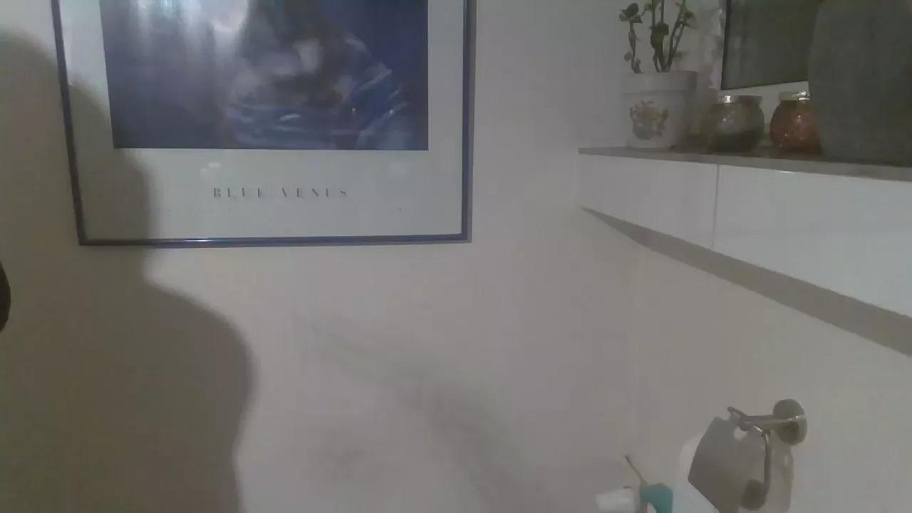 Offline Juicy_lucy_226 on Cam4