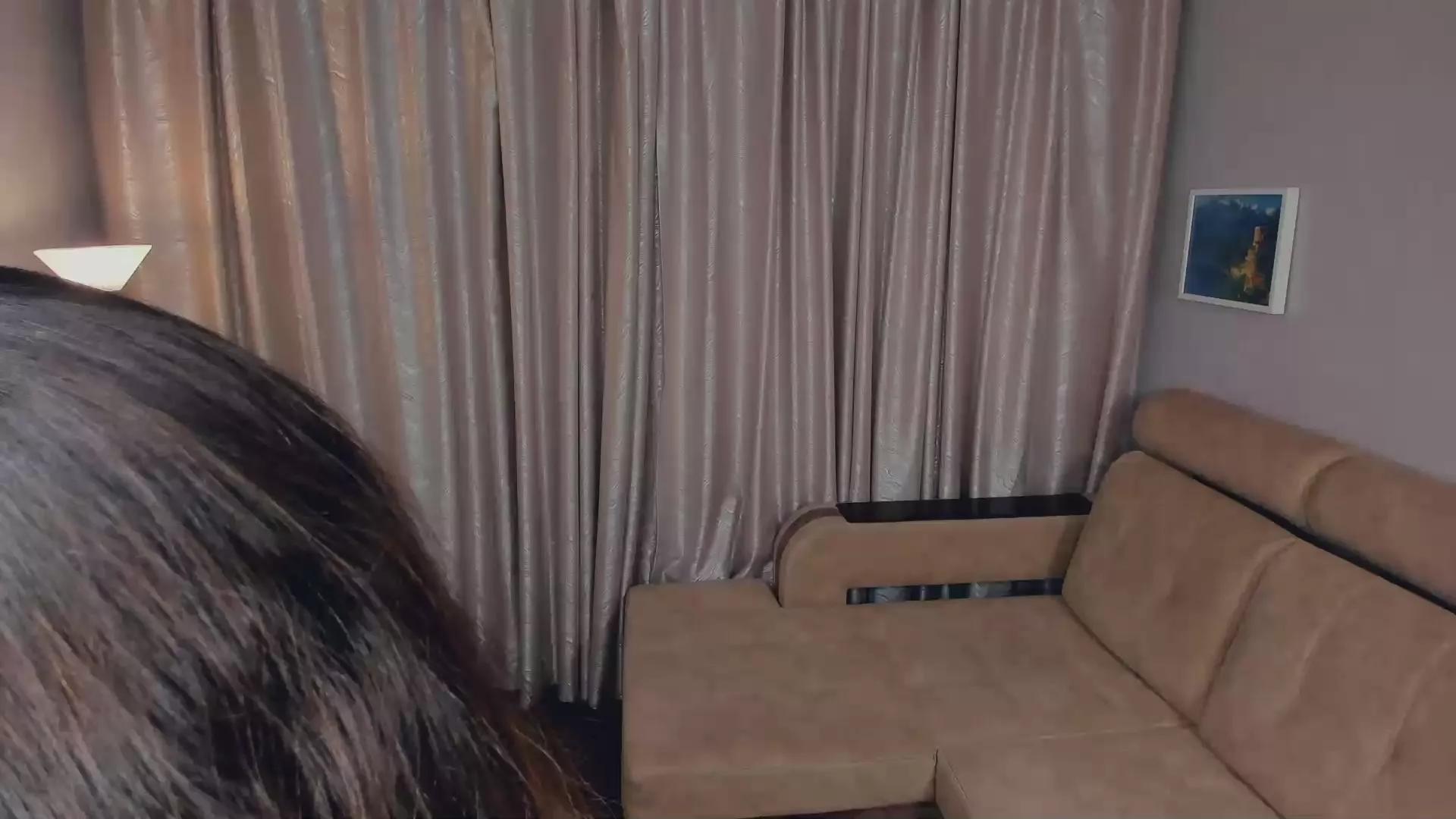 Offline JulianaBlow on Cam4