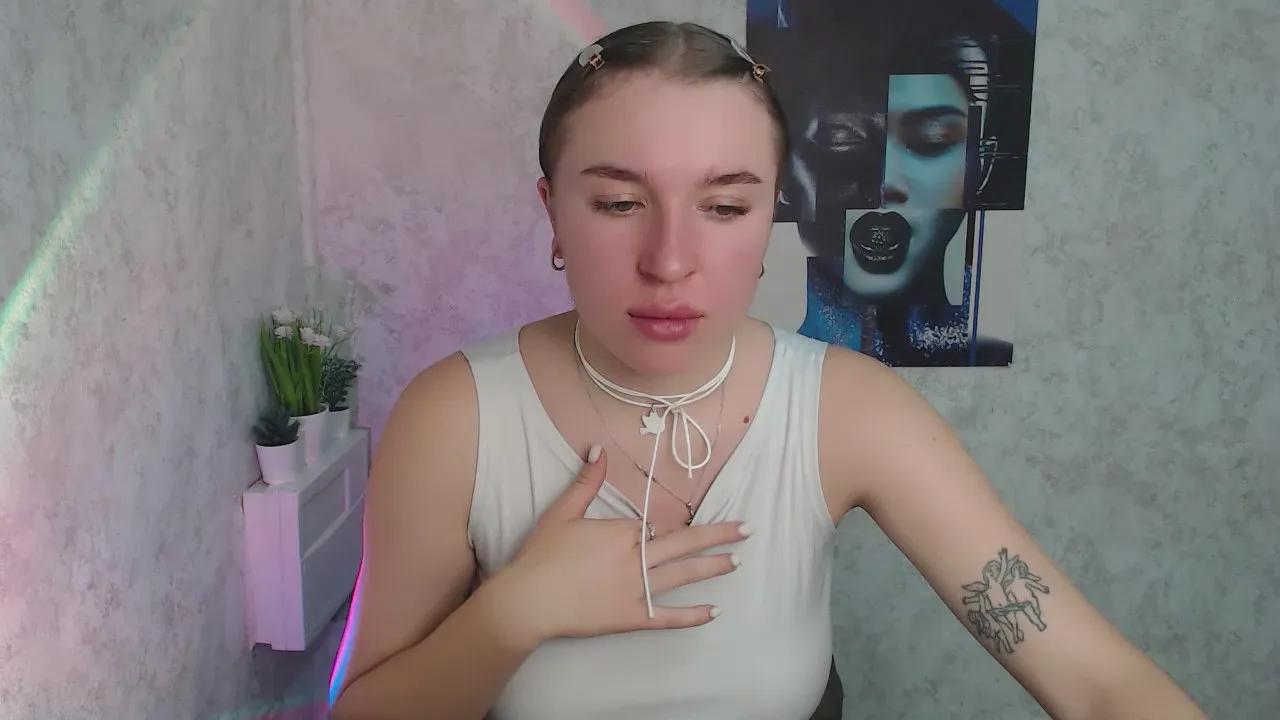 Offline JuliLa_ on Cam4