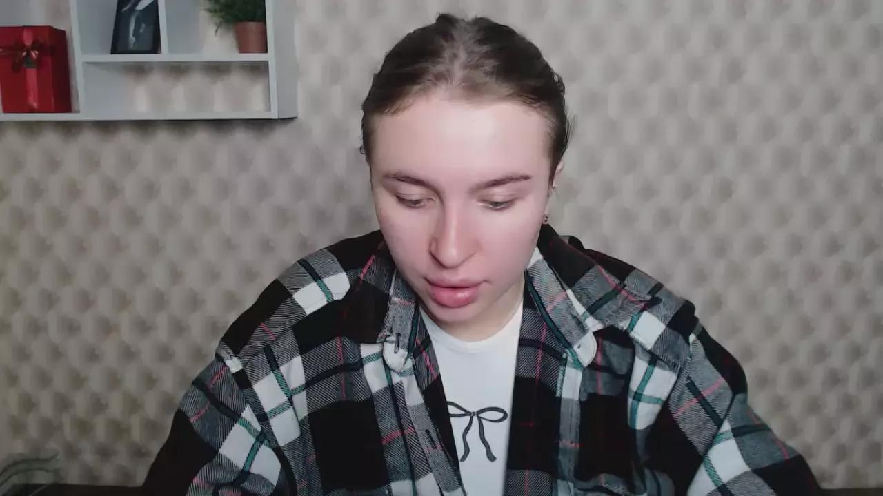 Offline JuliLa_ on Cam4