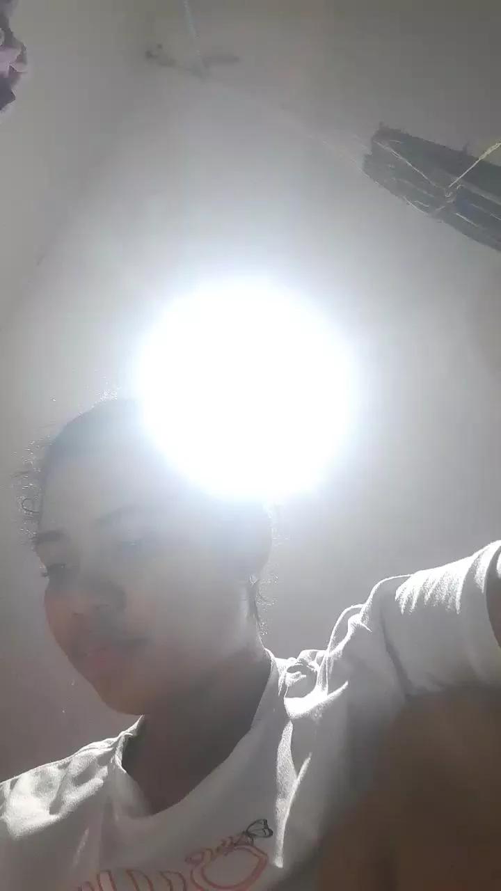 Offline kariinasexy2 on Cam4