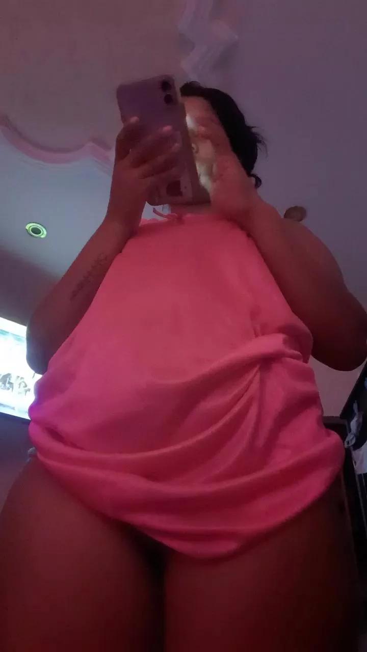 Offline kariinasexy2 on Cam4