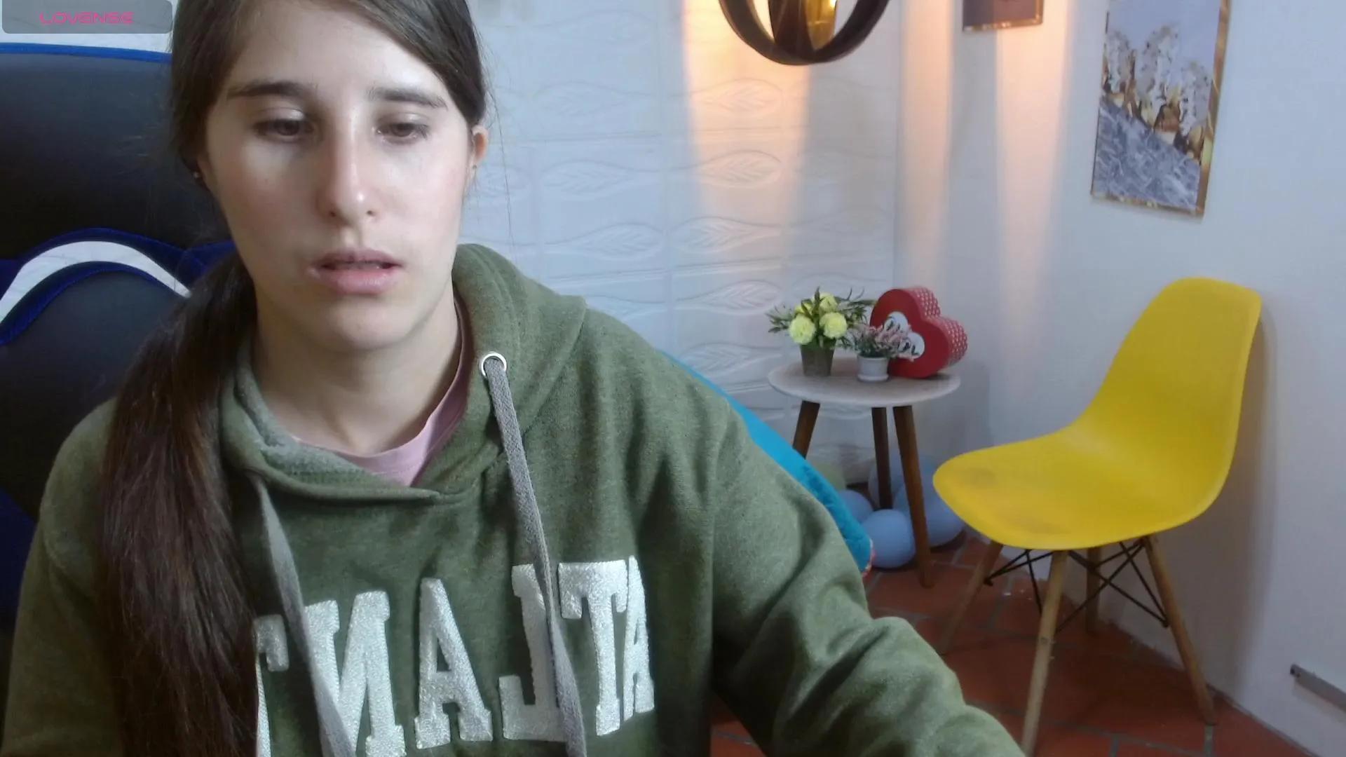 Offline karlarousex on Cam4