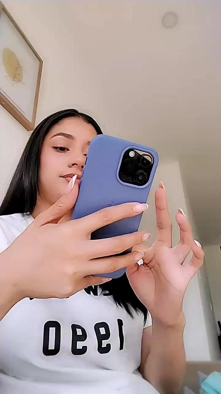 Offline Kittyfeet1 on Cam4