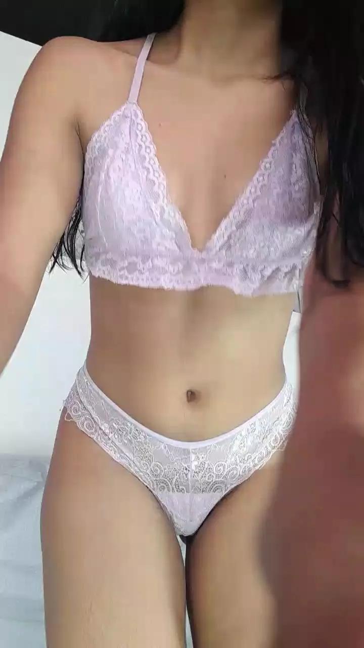 Offline Kleo99 on Cam4