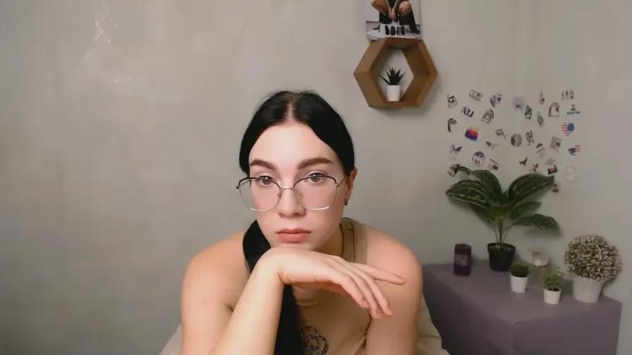 Offline KristenSi_ on Cam4