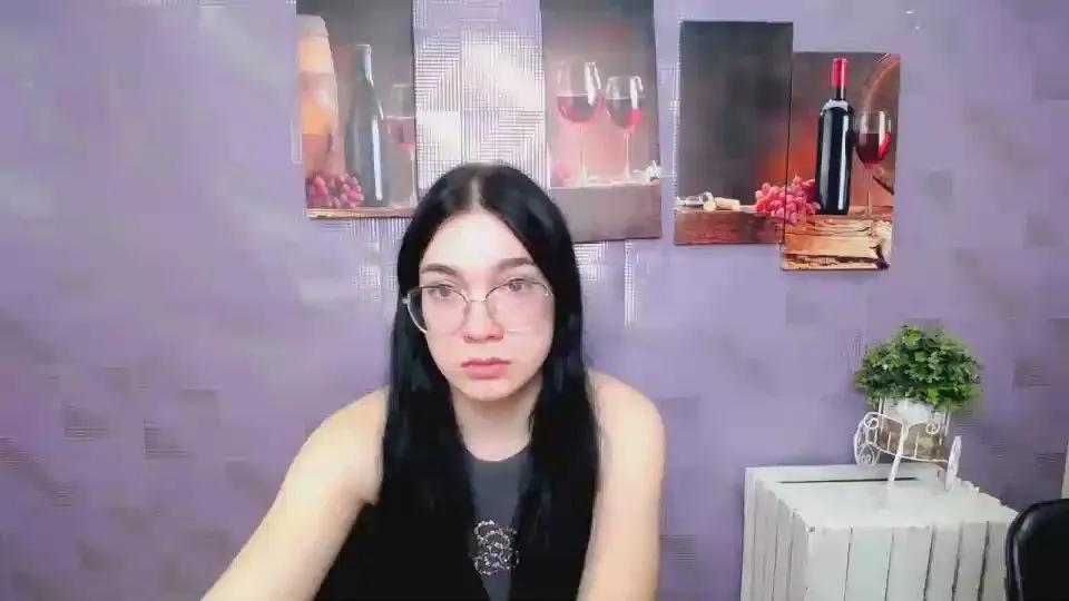 Offline KristenSi_ on Cam4