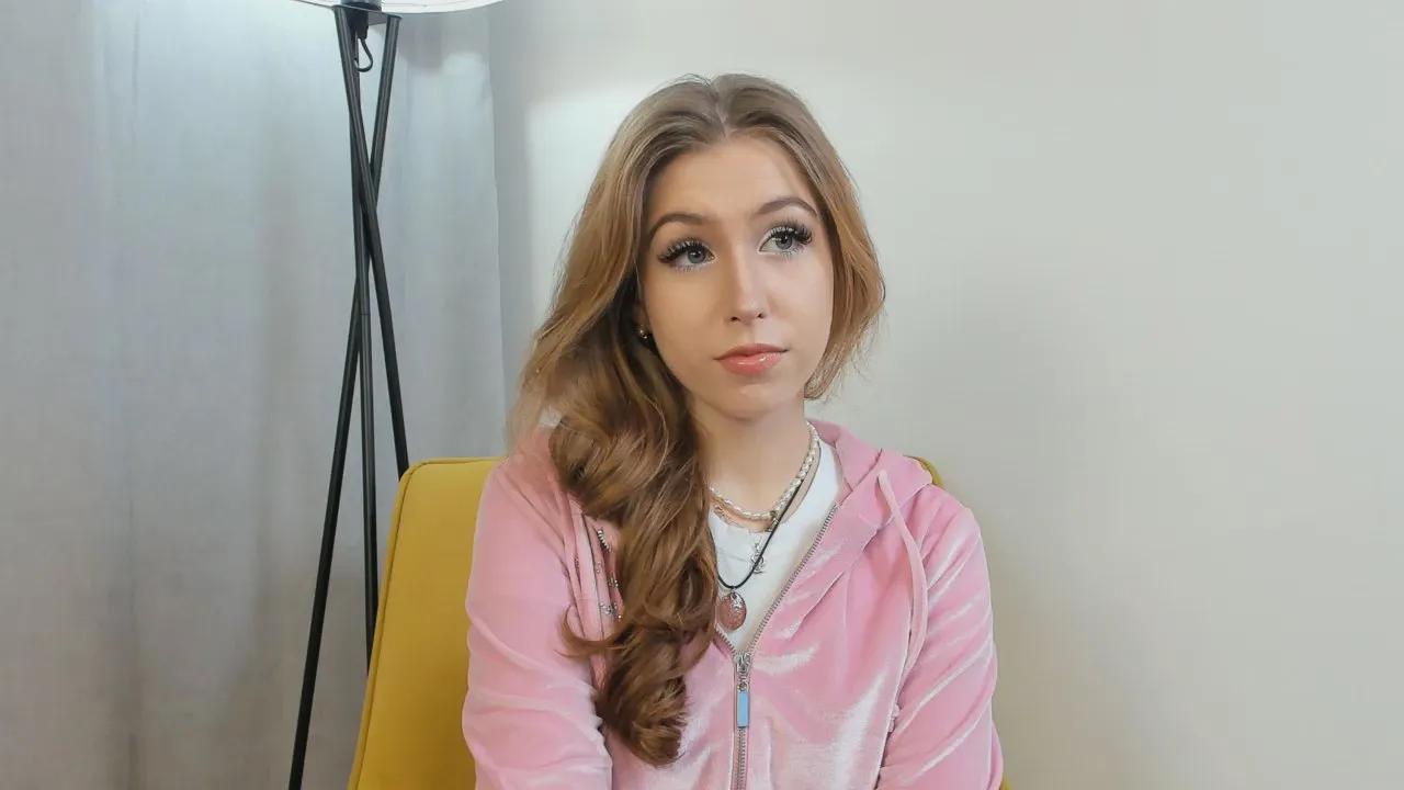Offline KristleTorelli on Cam4