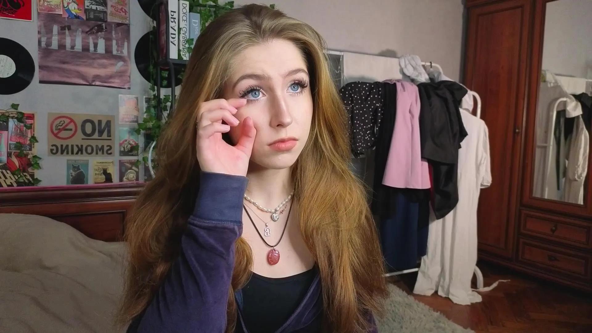 Offline KristleTorelli on Cam4