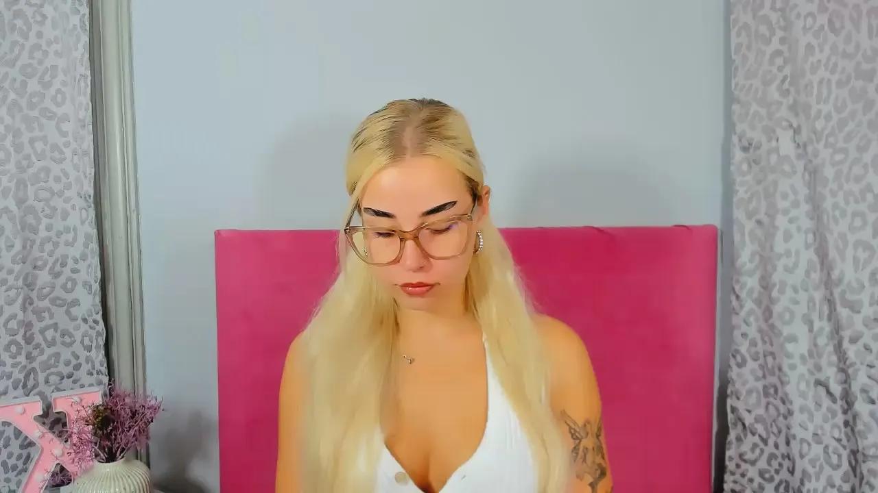 Offline KristyAlone on Cam4