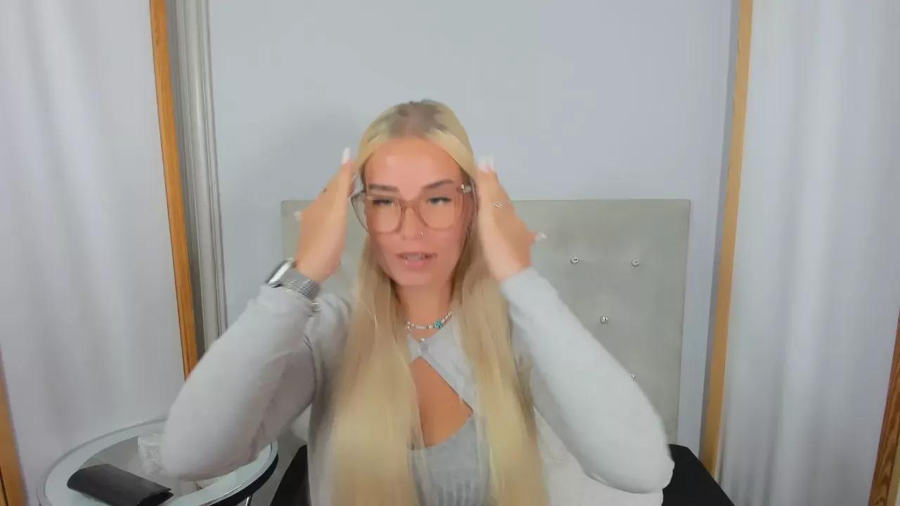 Offline KristyAlone on Cam4