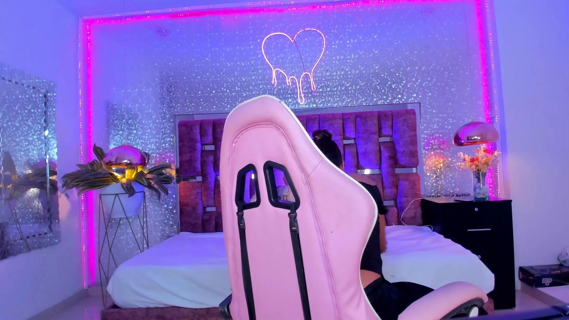 Offline KylieVictoria_ on Cam4