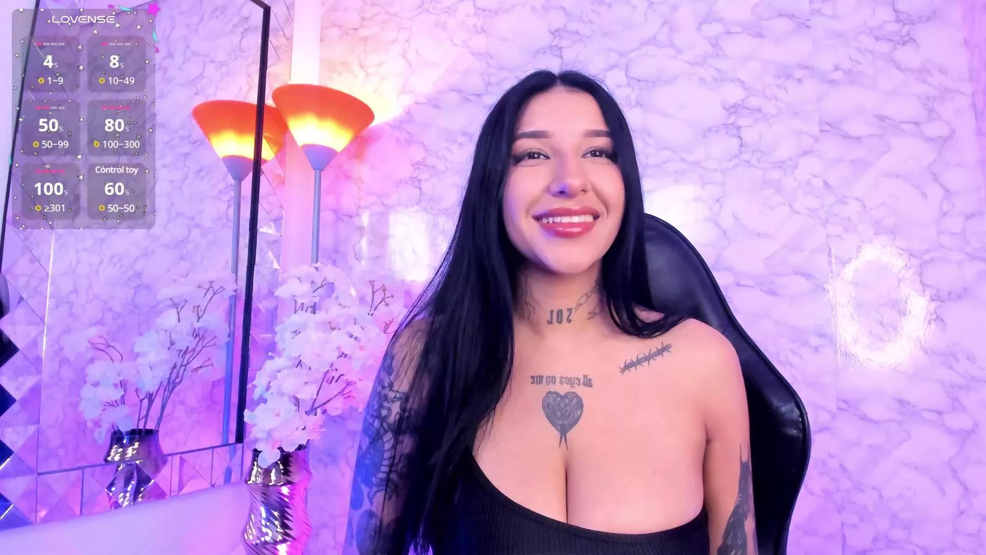 Offline LeiaWong_ on Cam4