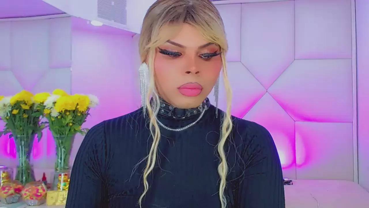 Offline leslychaneldoll on Cam4