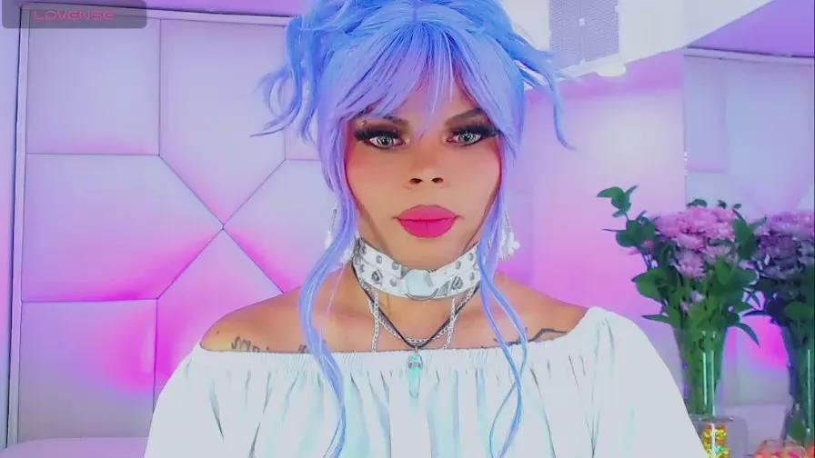 Offline leslychaneldoll on Cam4