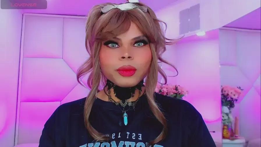 Offline leslychaneldoll on Cam4