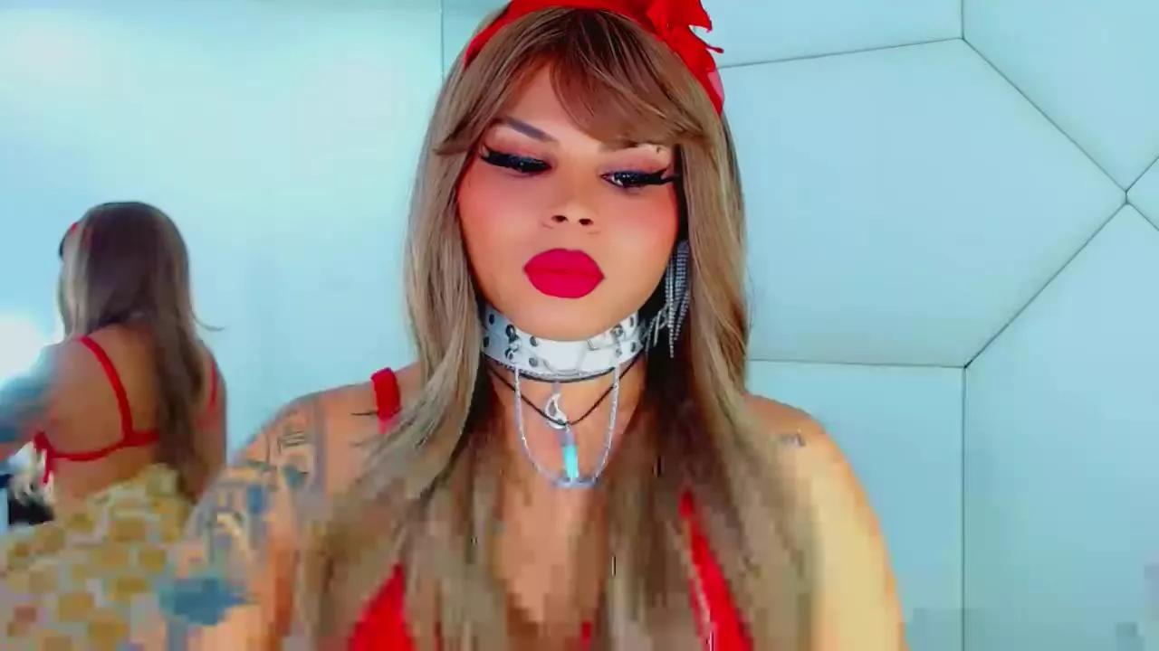 Offline leslychaneldoll on Cam4