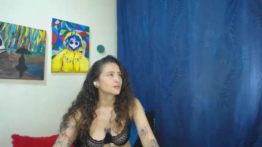 Leyla_Horny_Bg on Cam4 