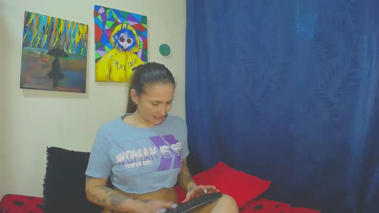 Leyla_Horny_Bg on Cam4 