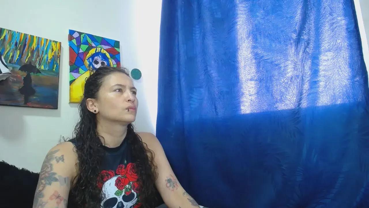 Leyla_Horny_Bg on Cam4 