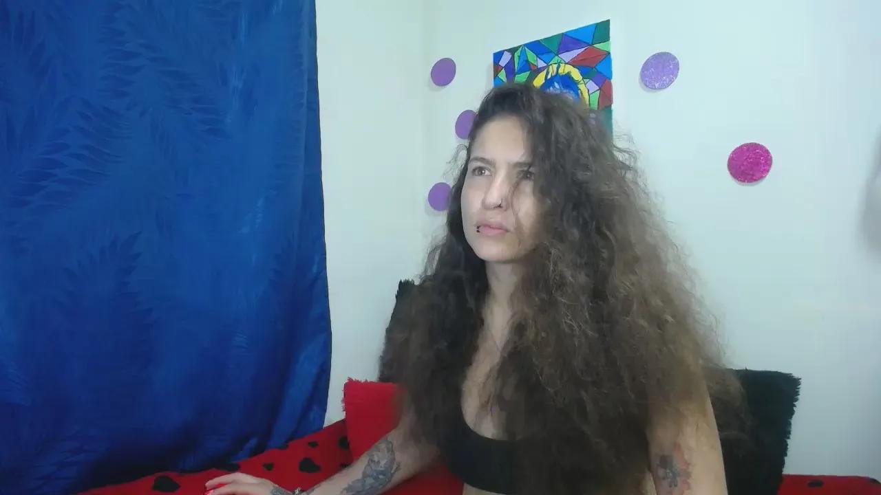 Leyla_Horny_Bg on Cam4 