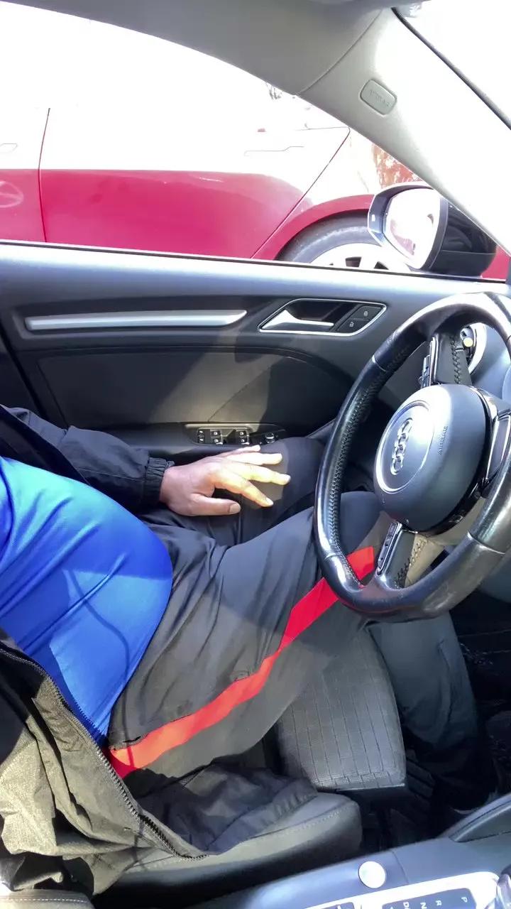 Offline likescock5 on Cam4