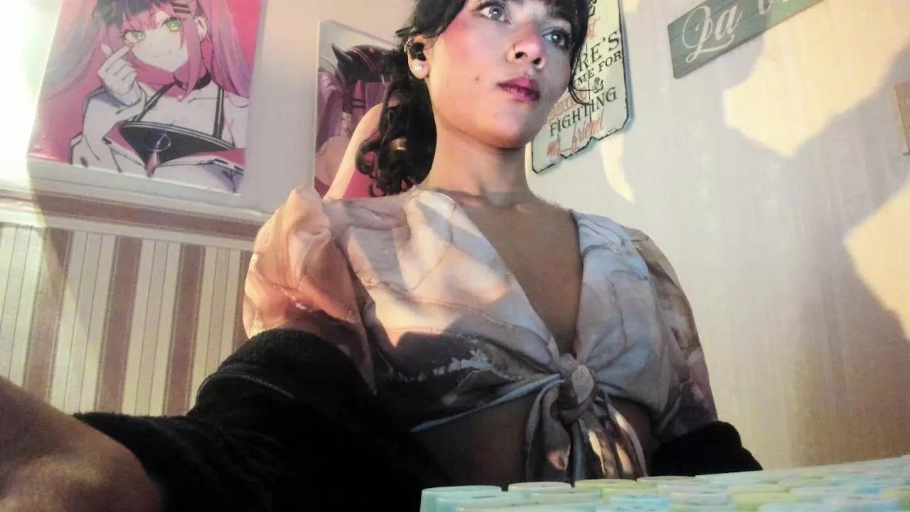 Offline LilithMooree on Cam4