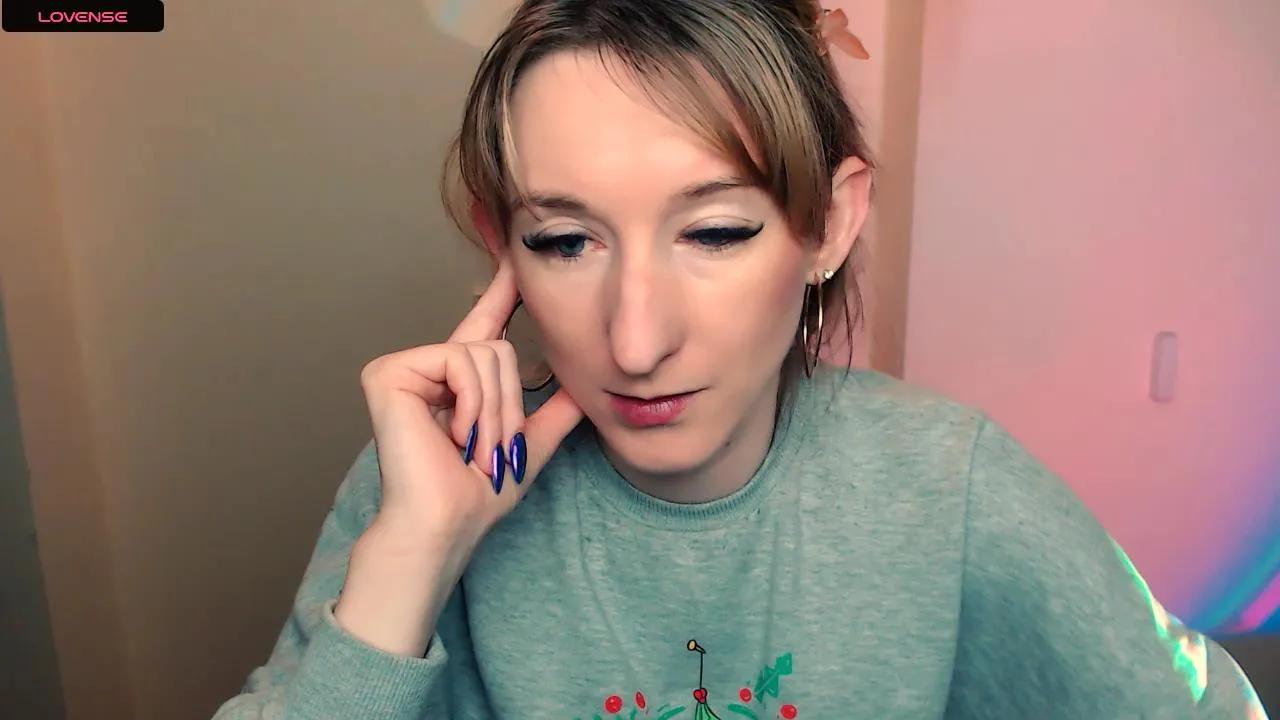 Offline LillyBluee on Cam4